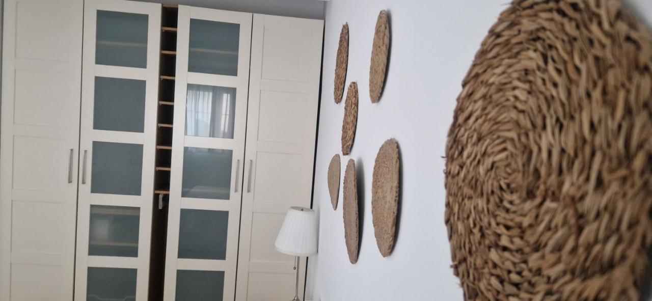 Piso Familiar Y Con Encanto Appartamento